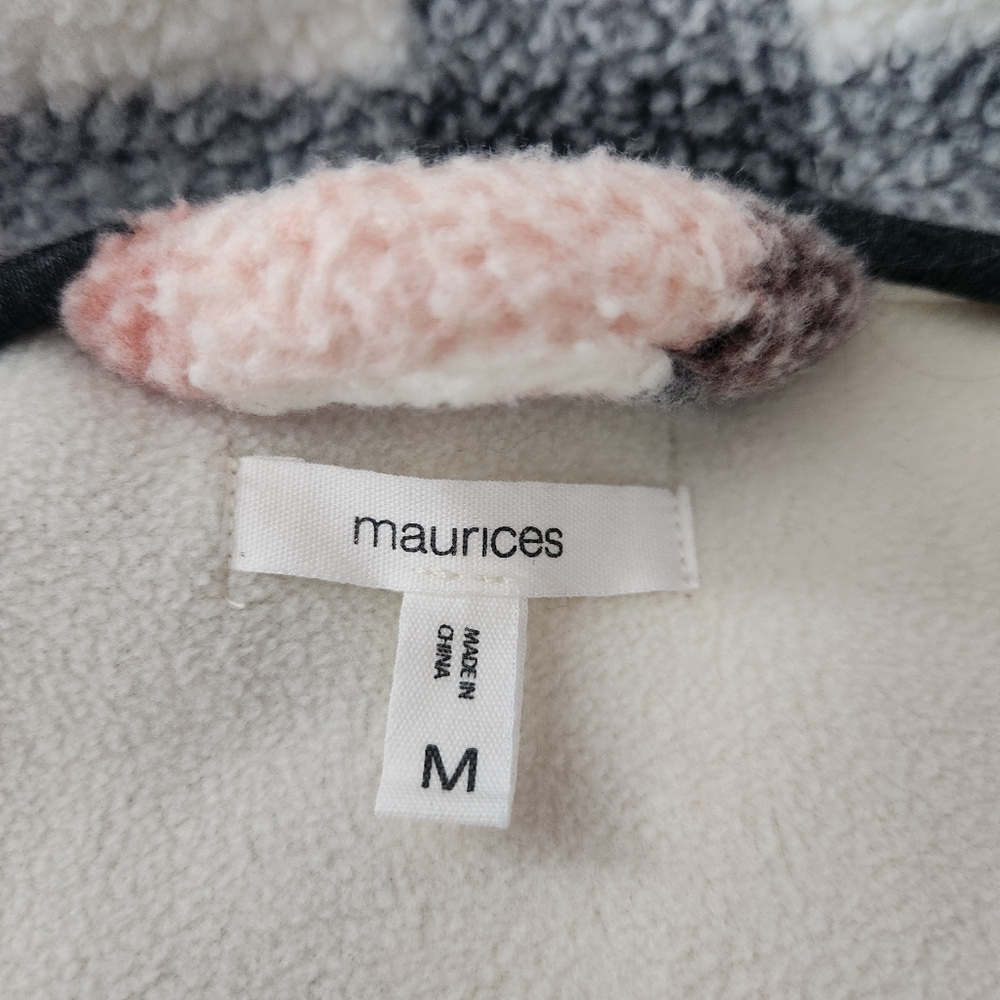 Maurices White Plaid Sherpa Jacket – Size Medium - Picture 5 of 7